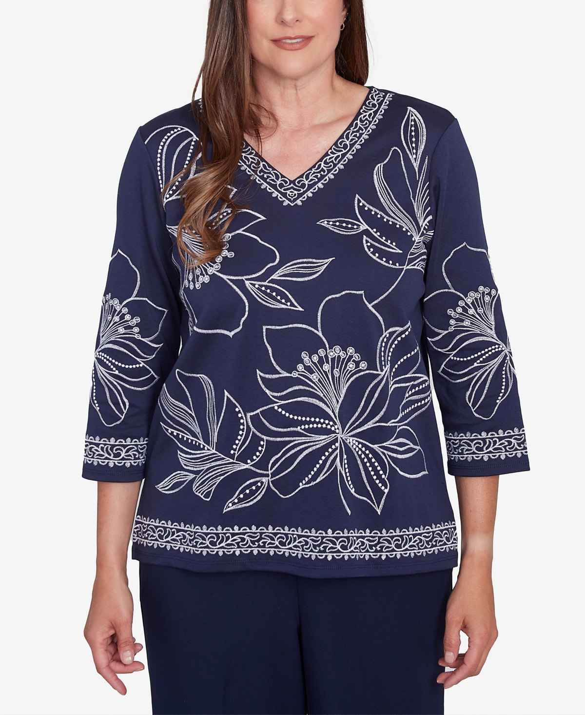 Alfred Dunner Plus Size Block Island Dynamic Floral Embroidered V-neck Top In Navy