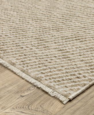 Echo ECH10 5'3"x7'6" Area Rug