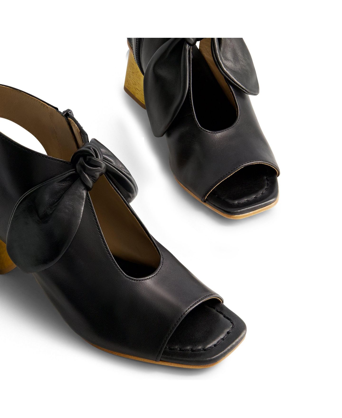 Женские туфли Bernardo Footwear Lizzie Heel, цвет: Чёрный — фото 3