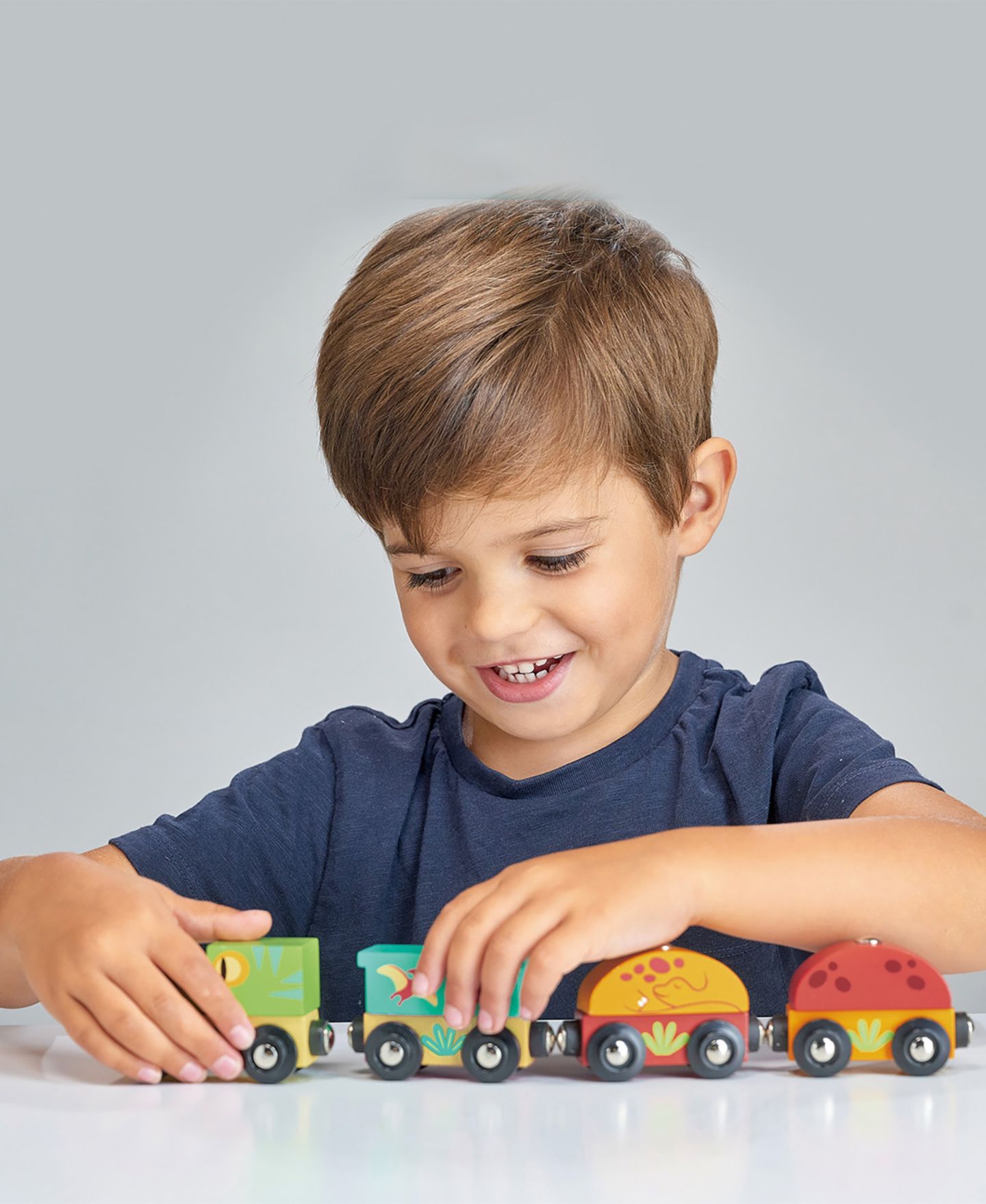 Детские игрушки Mentari Toys Adventure Trains Magnetic Wooden Train Set, 4-Piece Set — фото 7