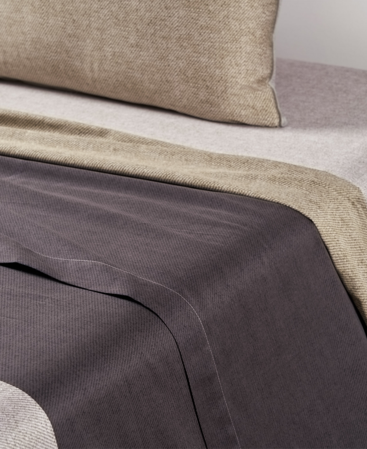 Boss Home By Hugo Boss Carlow 300 Thread Count Cotton Sateen Flat Sheet, Full/queen In Brown