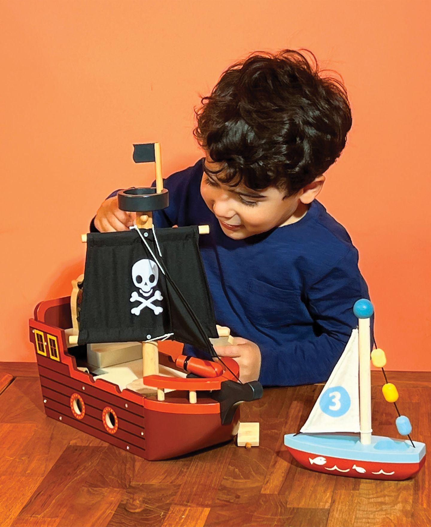 Детские фигурки Mentari Toys Fishbones Pirate Ship with Spinnable Wheel and Cannon 6-Piece Playset, Ages 3+ — фото 5
