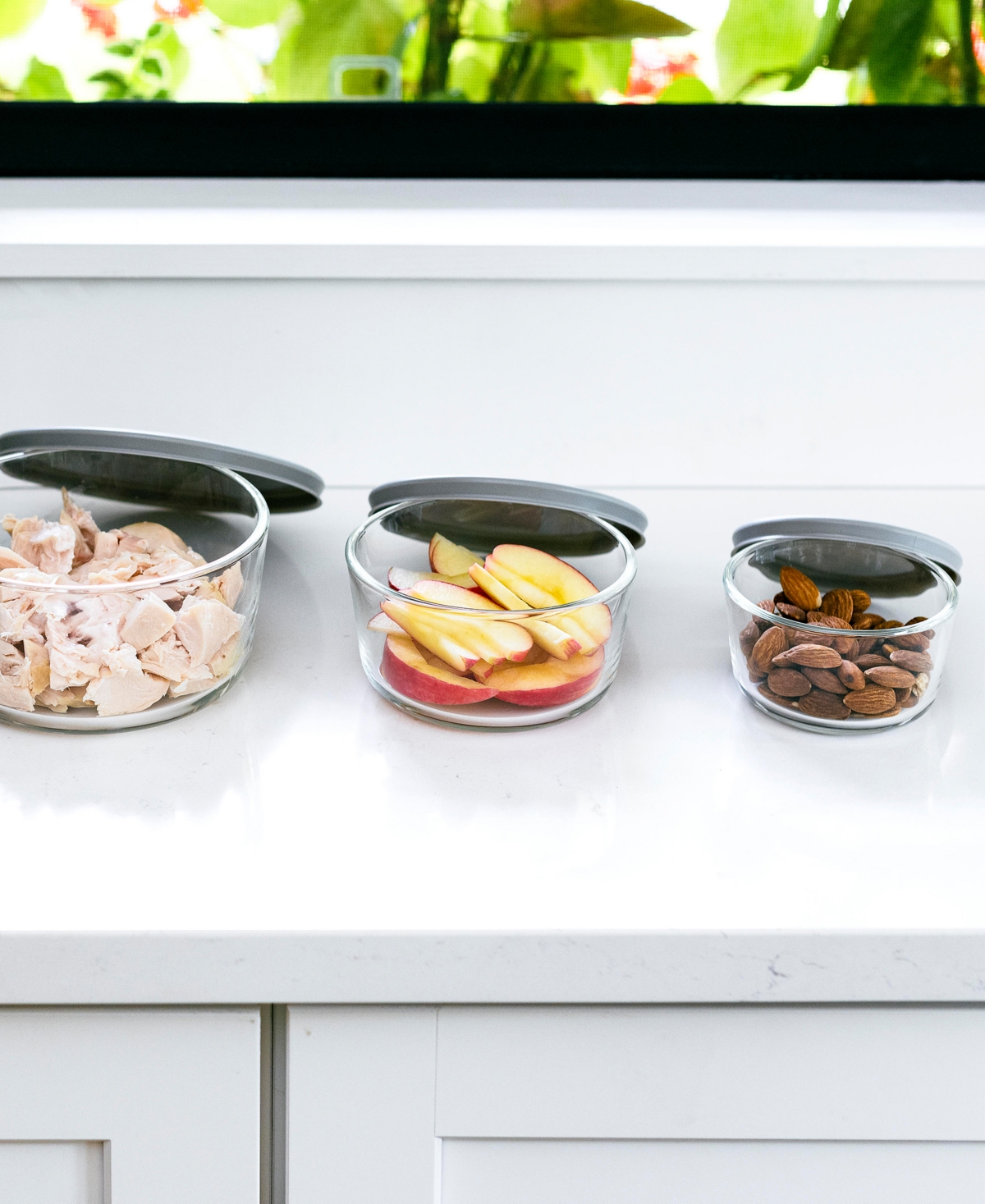 DURA LIVING 16-PIECE ROUND NESTING FOOD STORAGE AND MEAL PREP CONTAINER SET 