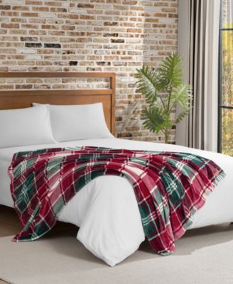 Plaid Plush Throw, 50" x 70"