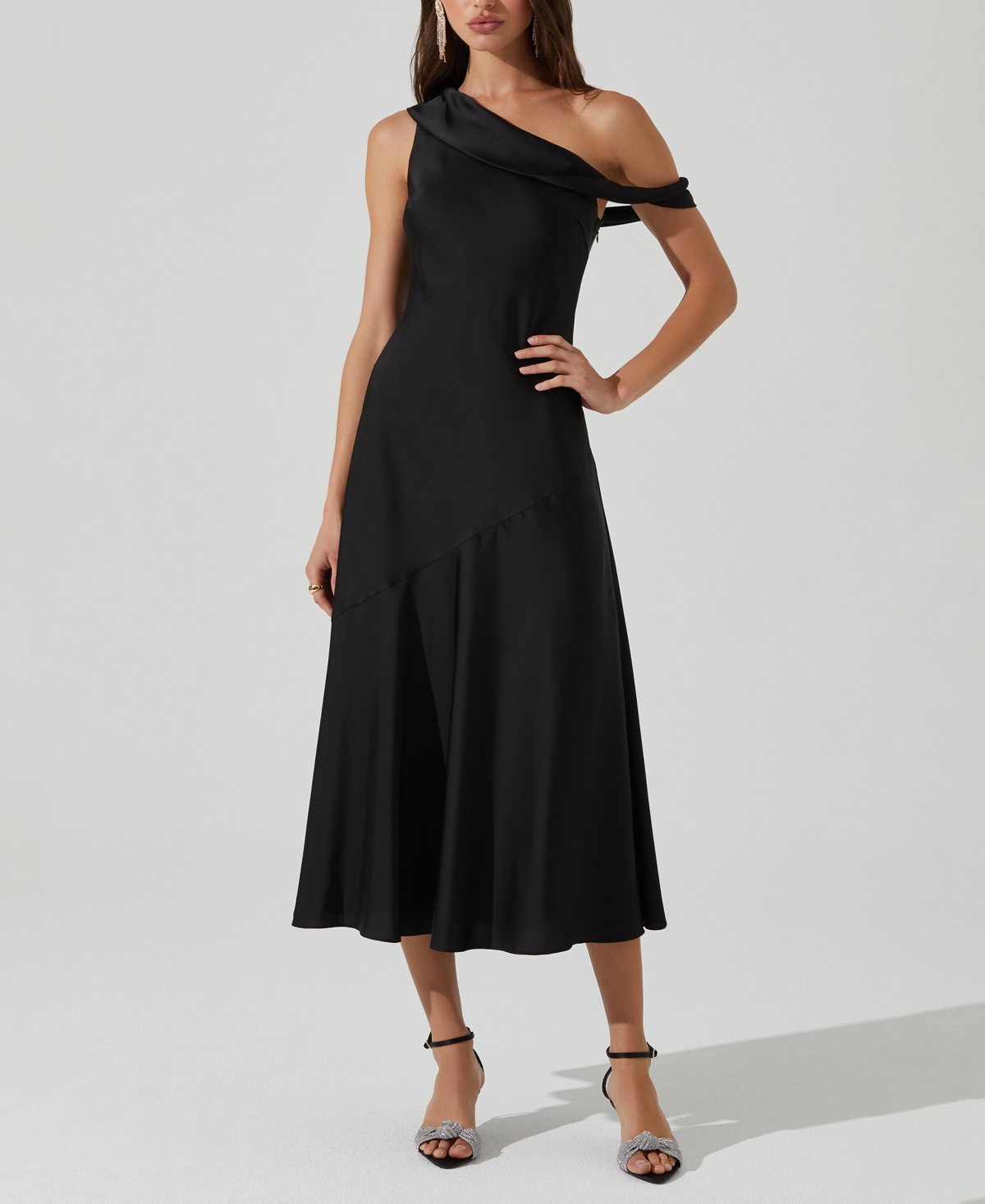 Astr The Label Orissa One-shoulder Satin Midi Dress In Black