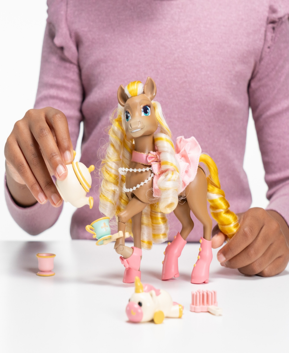Wild Manes Tea Party Set In Multicolor