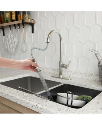 1.8 GPM Single-Handle Pull-Down Kitchen Faucet Single Hole Faucet