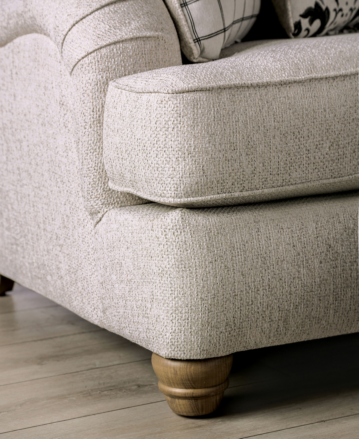 Furniture Of America 93" Stacy Pleated Arm Sofa In Ivory