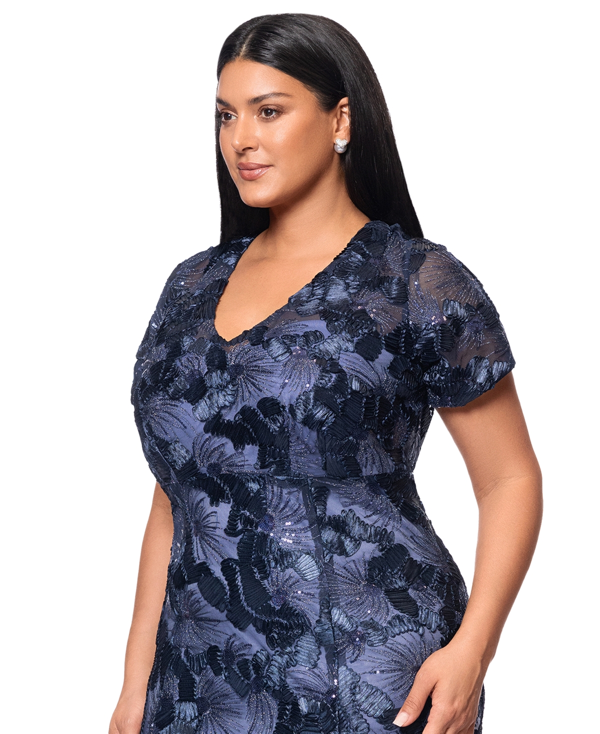 BETSY & ADAM PLUS SIZE FLORAL SEQUIN V-NECK SHEATH GOWN 
