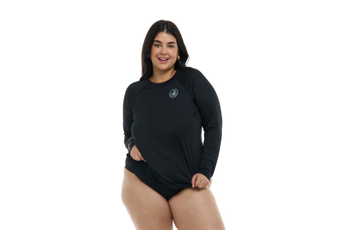 Plus Size Sleek Long Sleeve Rashguard - Black