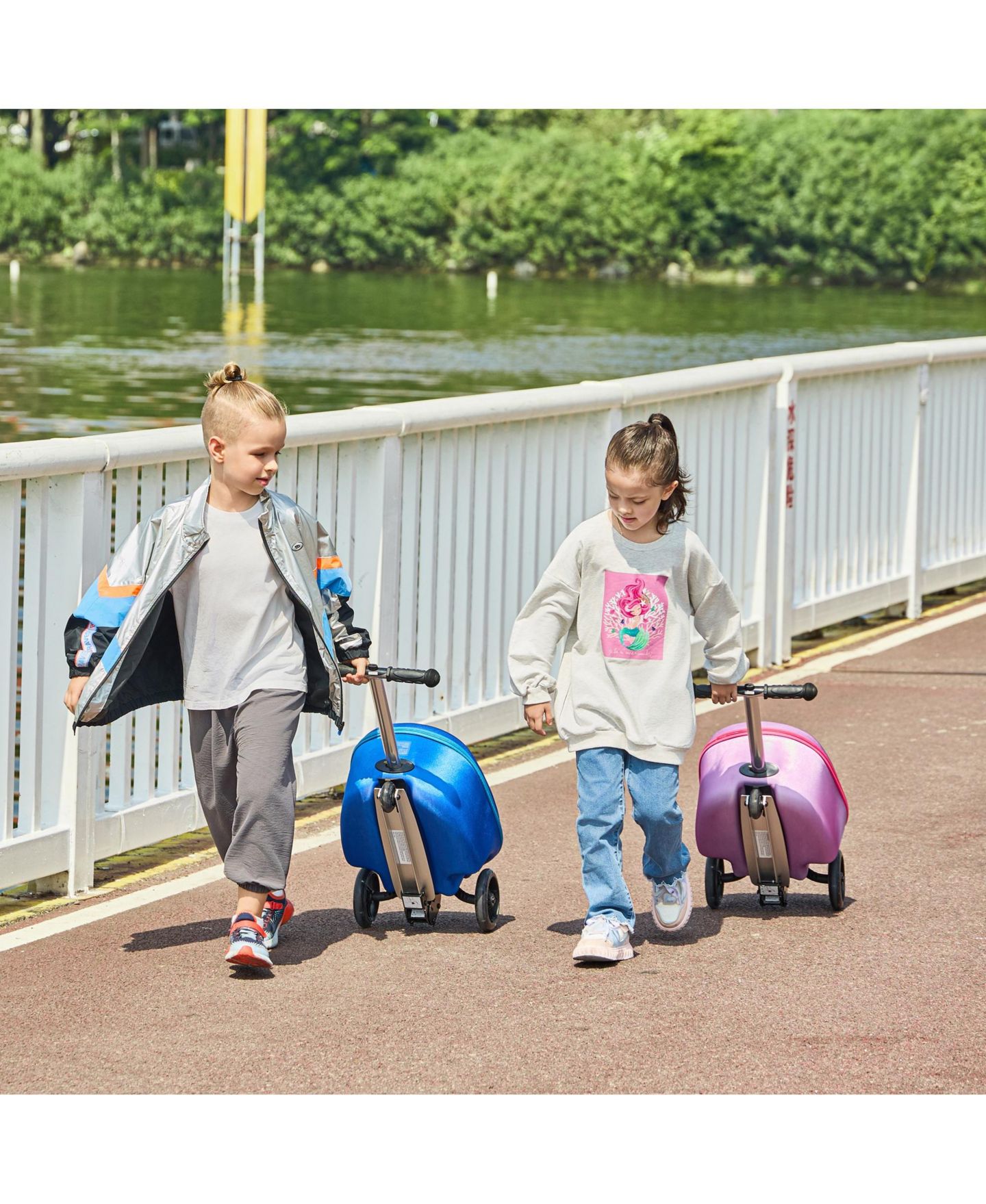 Детская игрушка GoPowerBike GoVoyage 3-Wheel Kids Luggage Scooter with Light-Up Wheels, цвет: Синий — фото 6
