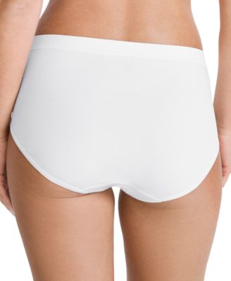 Women's 3-Pk. Seamfree Brief Underwear 4431