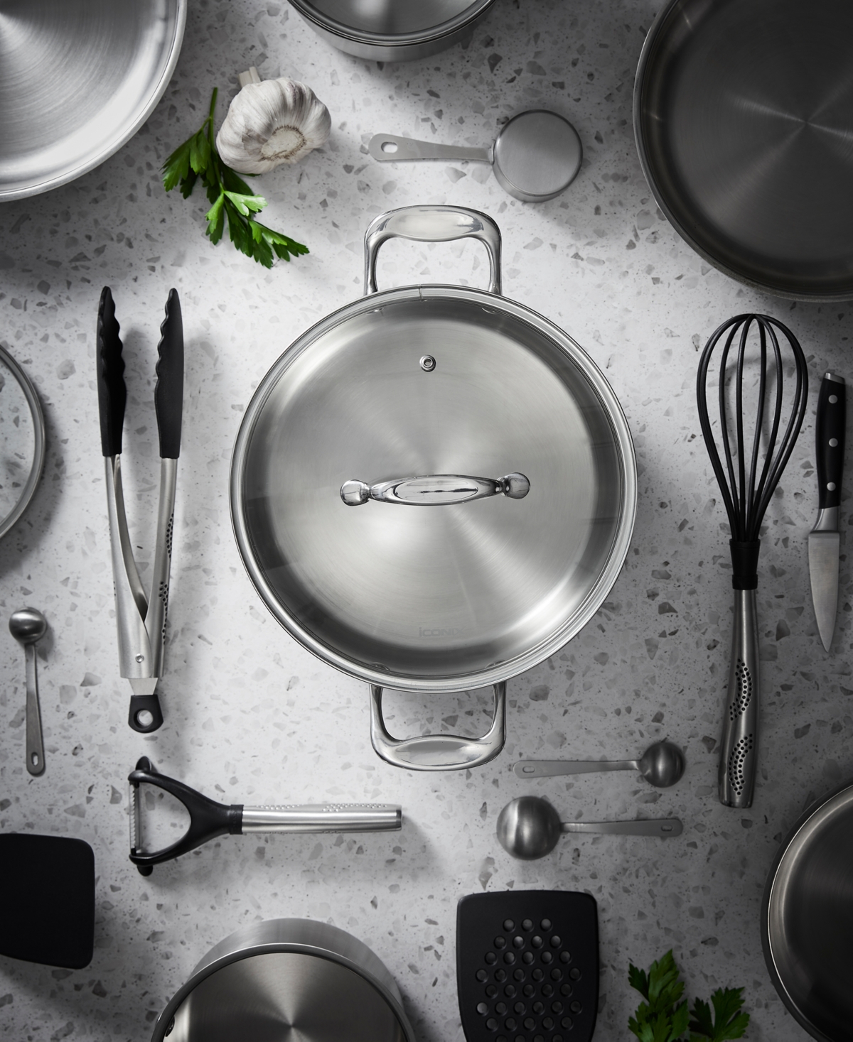 Cuisine::pro Iconix 9.5" Stainless Steel Casserole In Silver