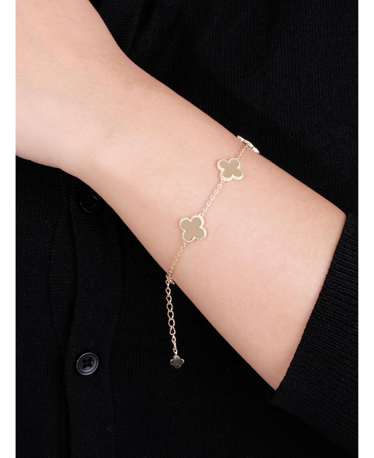 Devata Clover Chain Bracelet in 14K 6.5 in adj to in, approx. 4.7 grams - gold