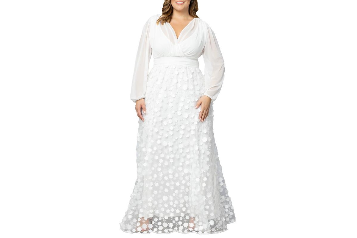 Plus Size Enchanted Garden Long Sleeve Wedding Gown - Ivory blossoms