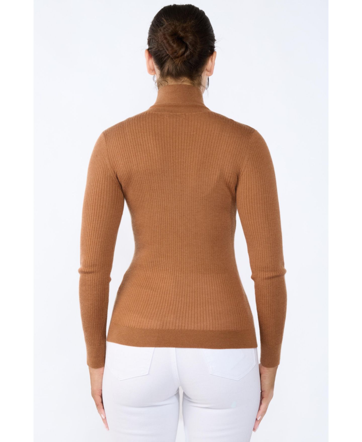 Женский свитер JENNIE LIU Tissue Weight Cashmere Silk Rib-knit Turtleneck, цвет: Adobe — фото 3