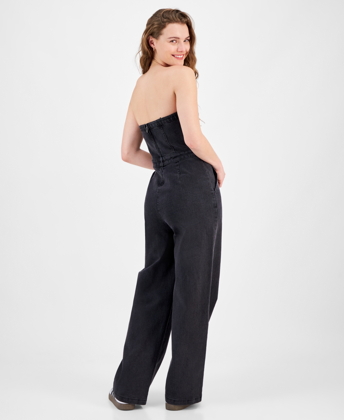 TINSELTOWN JUNIORS' STRAPLESS DENIM JUMPSUIT 