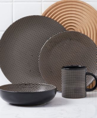 Daisy 32 Pc. Dinnerware Set, Service for 8