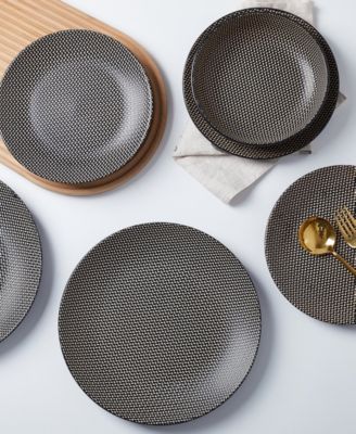 Daisy 32 Pc. Dinnerware Set, Service for 8