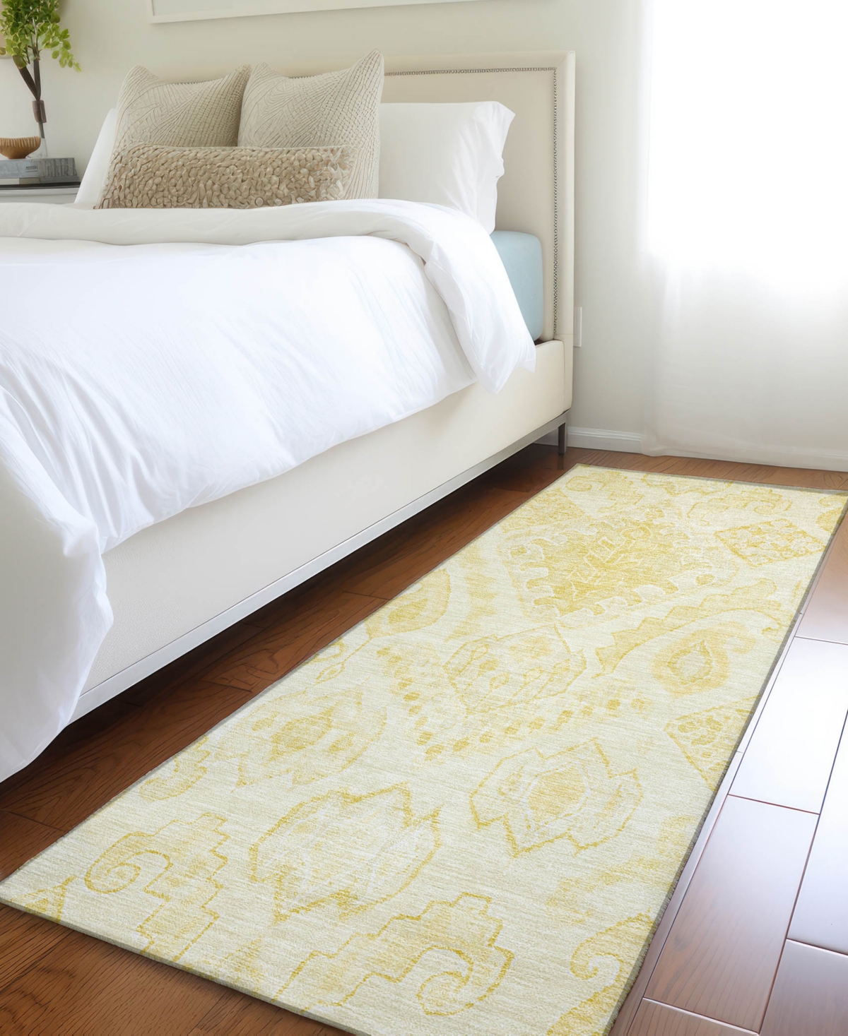 Addison Chantille Acn776 2'3''x7'6'' Runner Area Rug In Gold