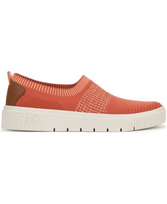 Women's Vista Round Toe Slip On Sneakers