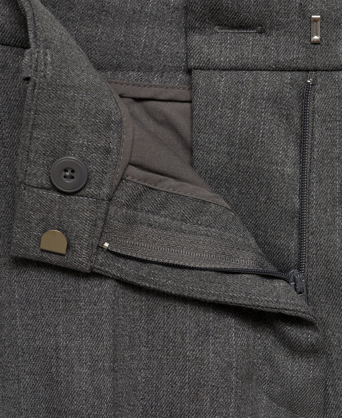 Mango Flat Front Skinny Pants In Gray