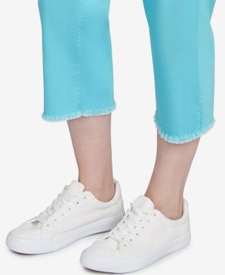 Petite Oasis Pull On Fringe Denim Capri Pants