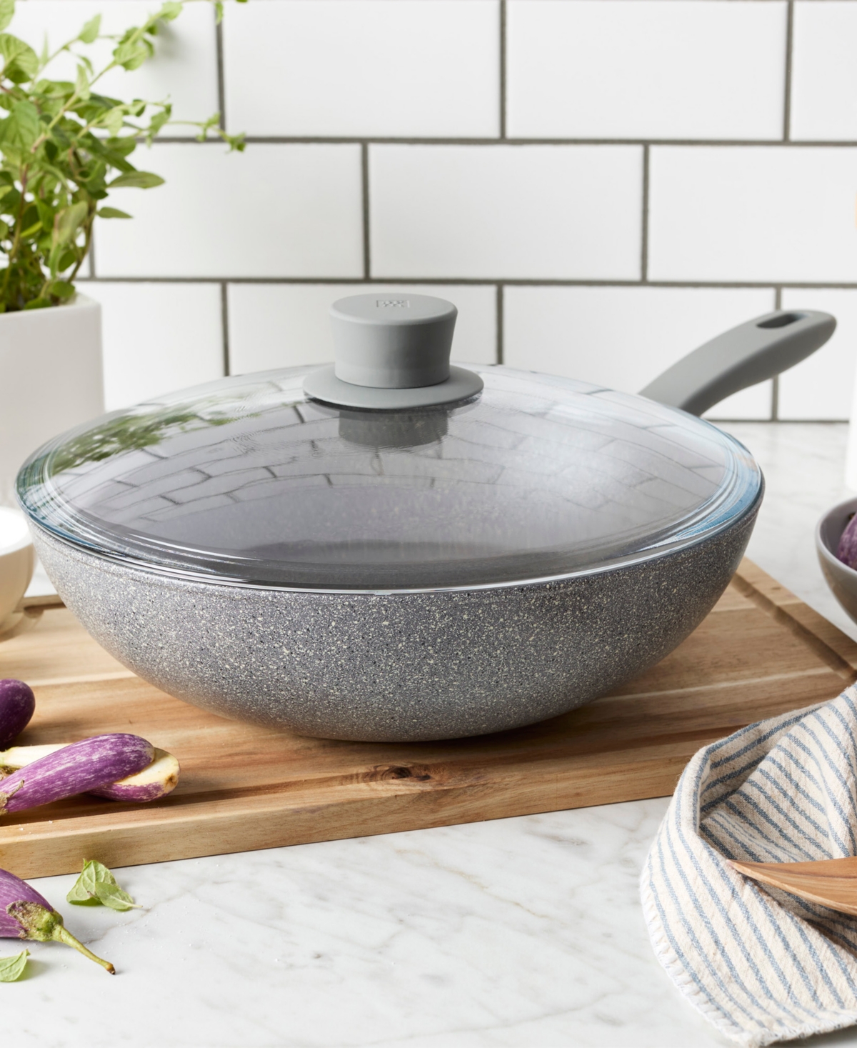 Zwilling Parma Plus 11-inch Aluminum Nonstick Wok With Lid In Gray