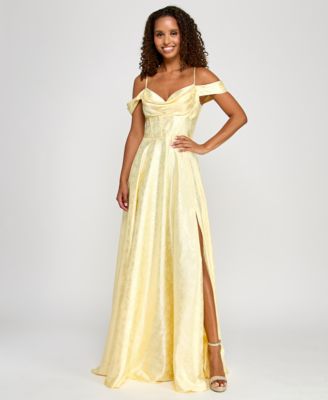 B Darlin - Juniors' Sweetheart-Neck Jacquard Gown