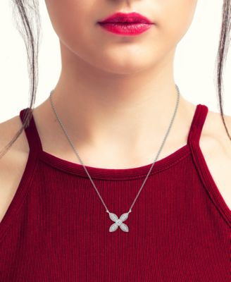 Diamond Flower Pendant Necklace (1/4 ct. t.w.) in 10k White Gold