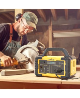 600W, 655.2Wh, Solar-Powered AC Outlet Portable Power Station