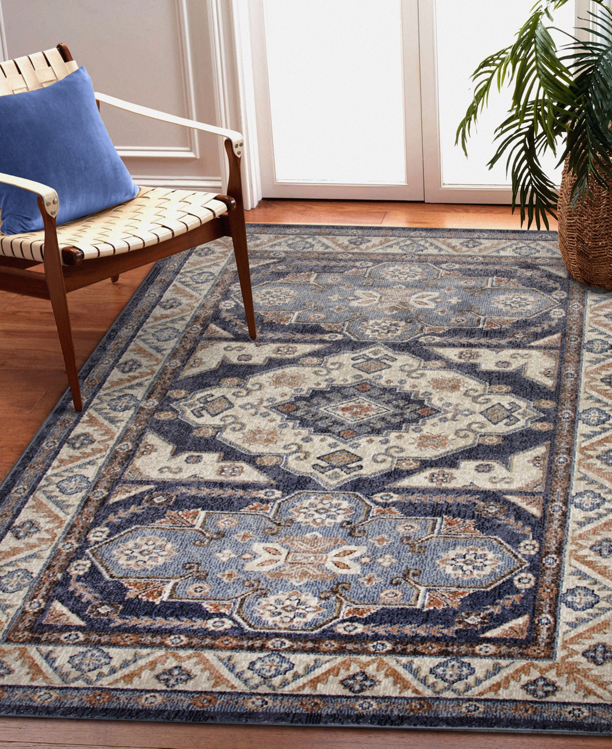 Liora Manne Ariana Floral Medallion 3'3"x4'11" Area Rug In Blue