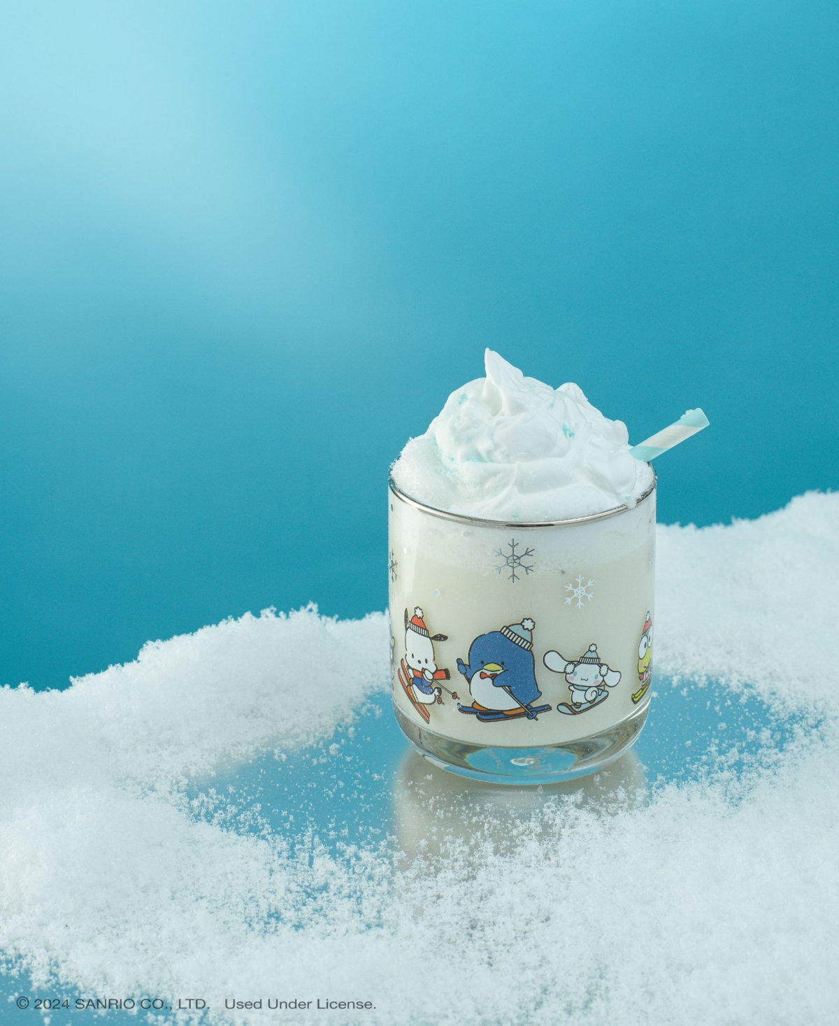 JOYJOLT HELLO KITTY AND FRIENDS WINTER WONDERLAND SHORT GLASSES, SET OF 4 