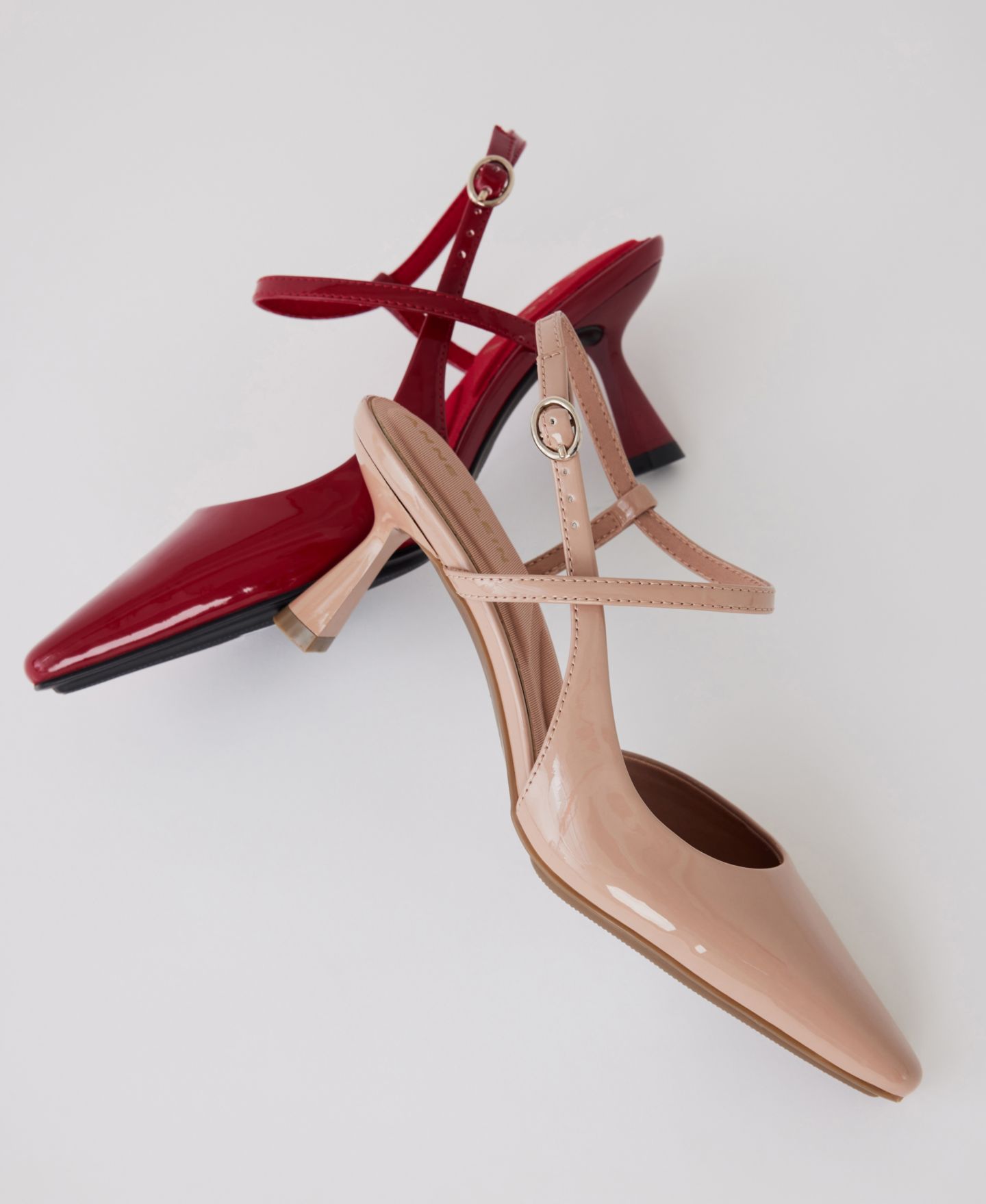 Женские туфли Anne Klein Cosmo Pointed Toe Slingback Pumps, цвет: Миндальный лаковый — фото 8