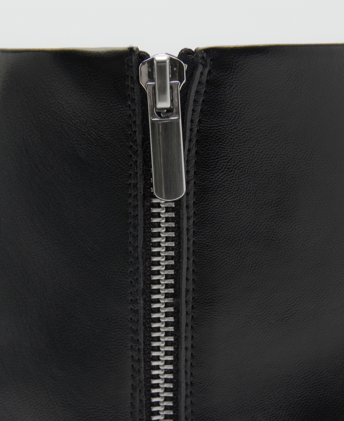 MANGO WOMEN'S ZIPPER DETAIL POINTED BOOTS 