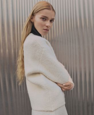 Women's Save Finish Round Neck Sweater