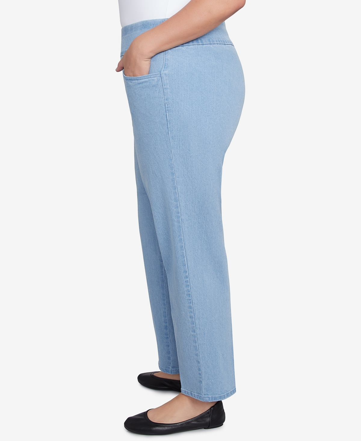 Alfred Dunner Plus Size Super Stretch Mid- Rise Average Length Denim Pants In Light Denim
