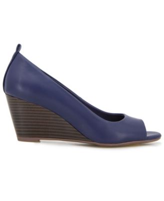 Women's Elinor Mid Wedge Pumps