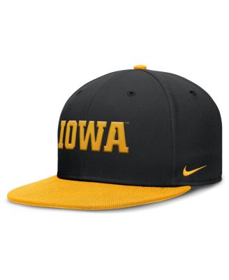 Nike - Men's Black/Gold Iowa Hawkeyes Two-Tone Primetime Performance Fitted Hat