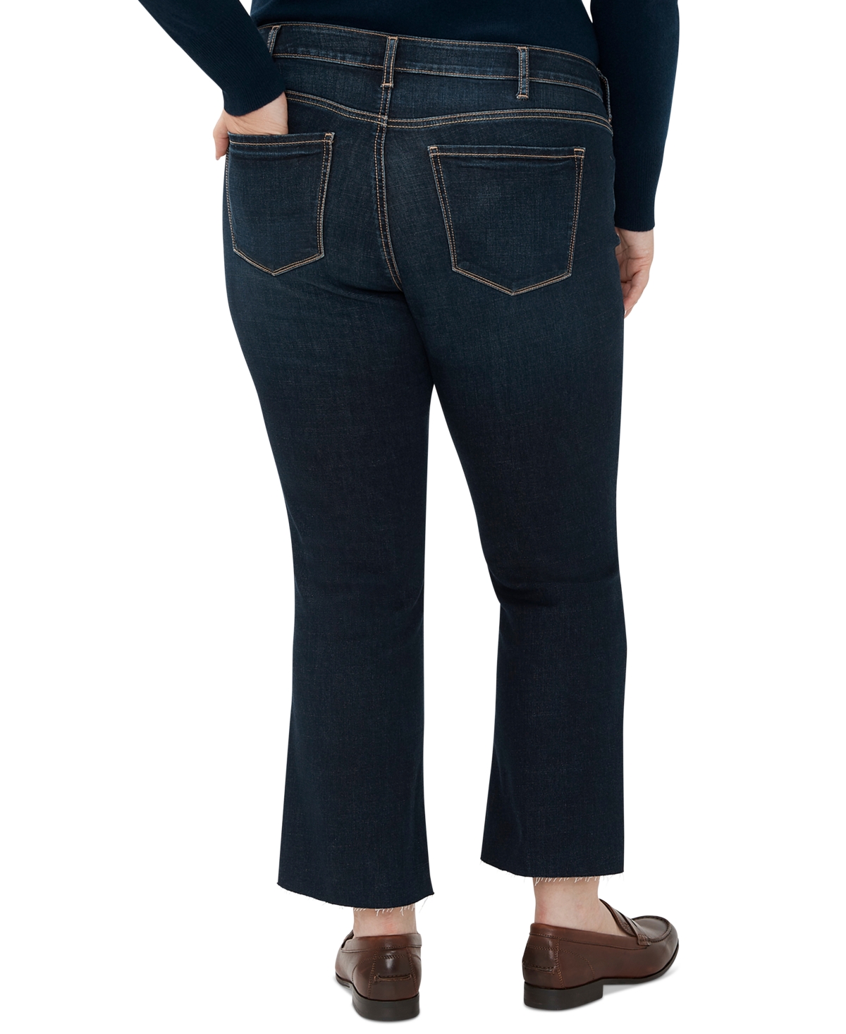 Shop Silver Jeans Co. Plus Size Suki Kick-flare Cropped Cut-hem Denim Jeans In Indigo