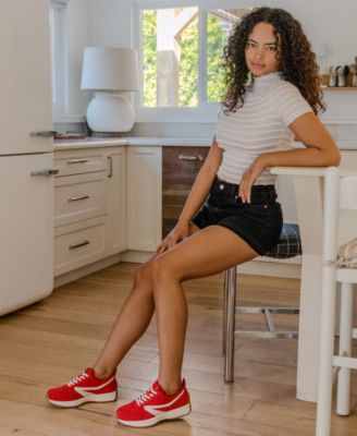 Women's Bynx Lace-Up Jogger Sneakers