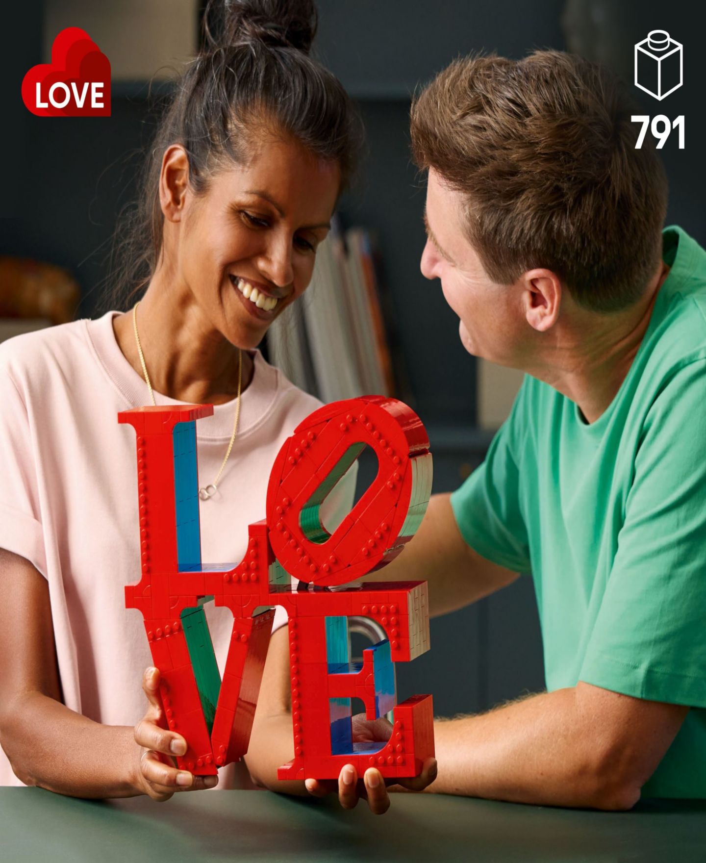 Детский конструктор LEGO® Art Love Collectible 31214 Building Kit, 791 Pieces — фото 2