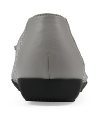 Women's Carlicia Round Toe Ballet Flats