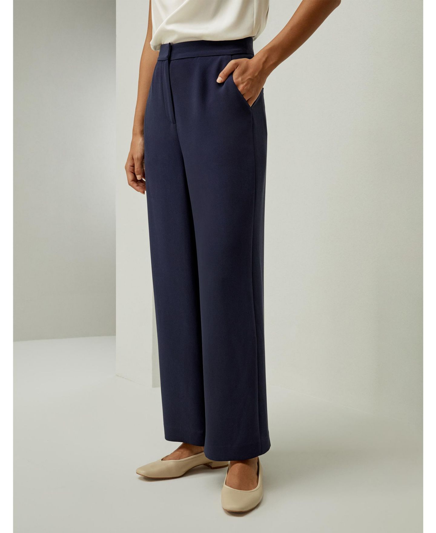 Женские брюки LILYSILK Mid Rise Wide Leg Tailored Silk, цвет: Королевский синий — фото 4