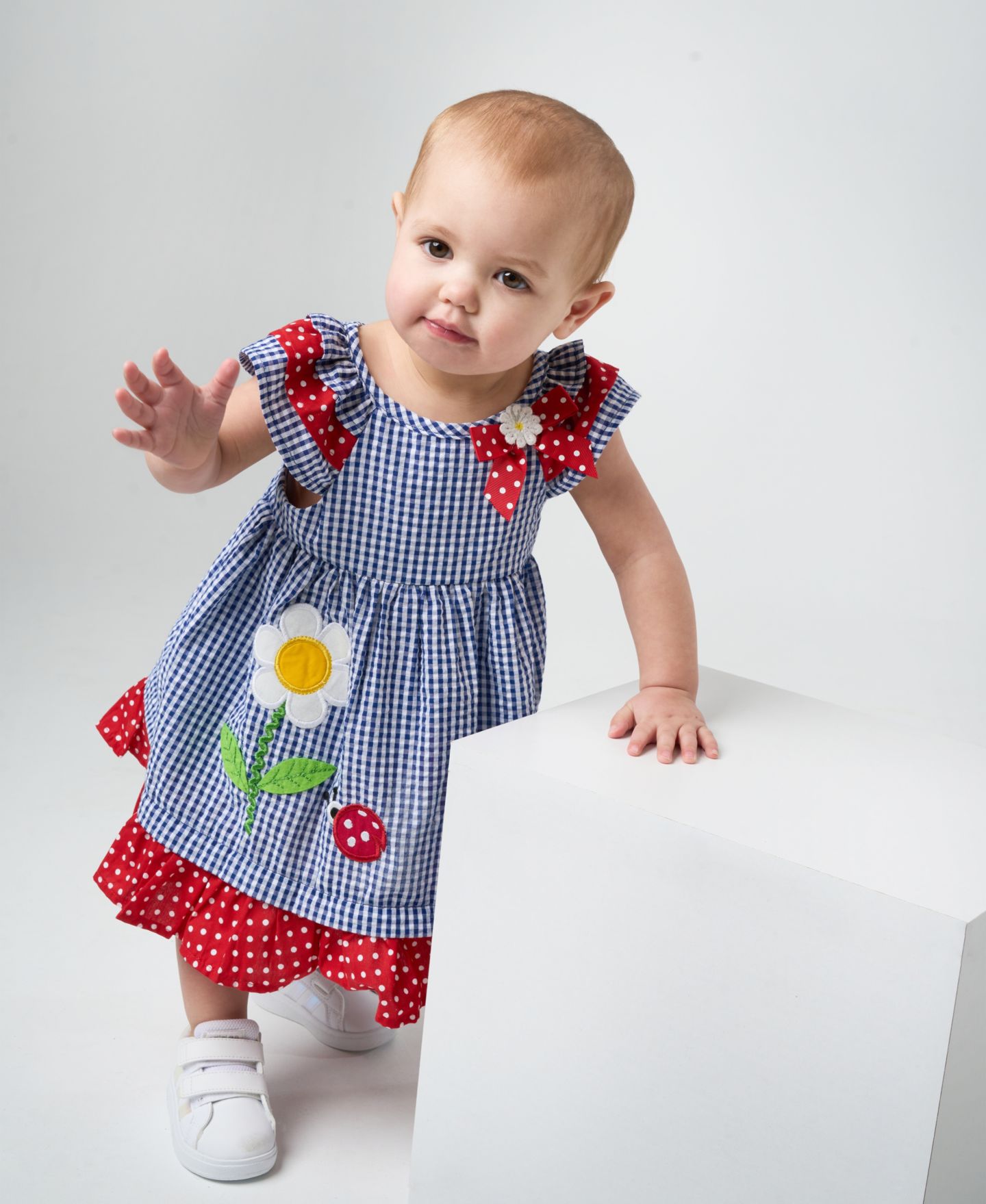 Платье Rare Editions Lady Bug Seersucker Dress для девочек-малышей — фото 1