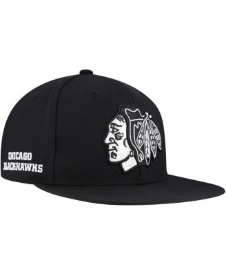 Mitchell & Ness - Men's Black Chicago Blackhawks Team Snapback Hat