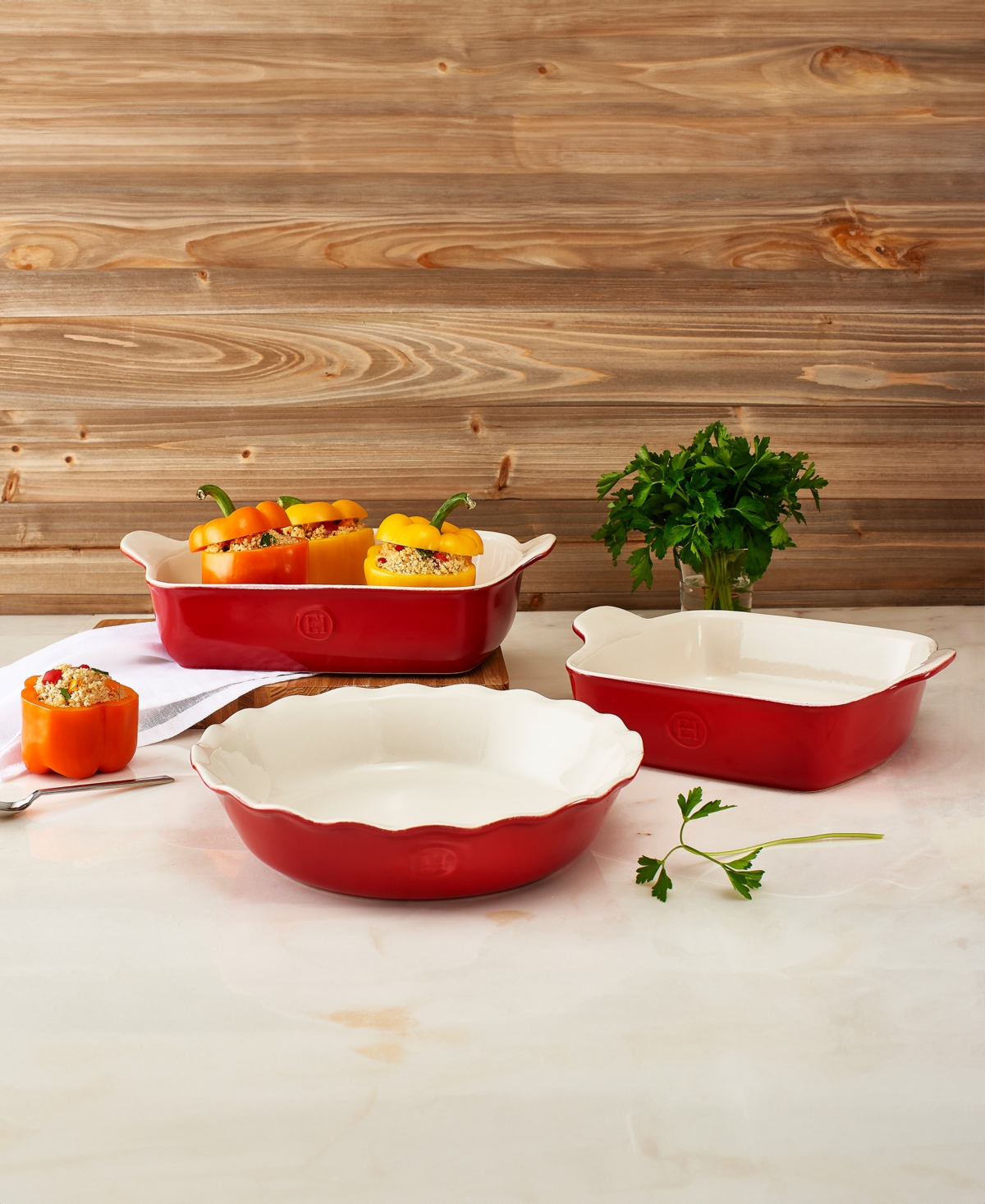 Emile Henry Ceramic 9" Square Baking Dish In Rouge