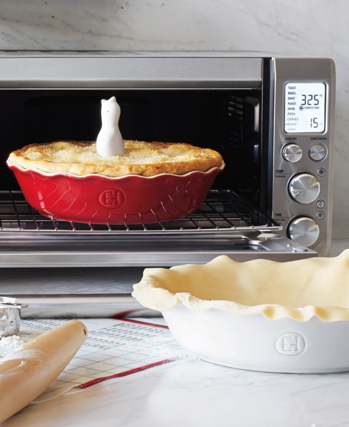 Emile Henry Ceramic 9" Pie Dish In Rouge