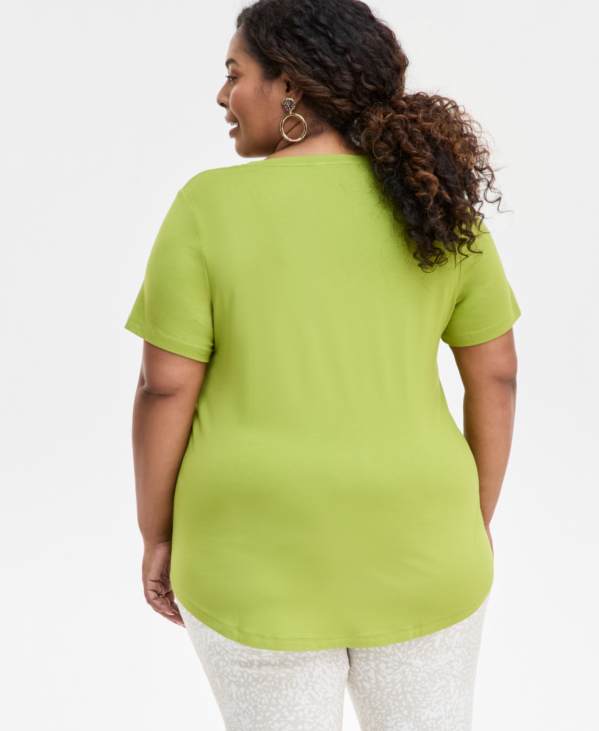 JM COLLECTION PLUS SIZE V-NECK SHORT-SLEEVE TOP, EXCLUSIVELY AT MACY'S 