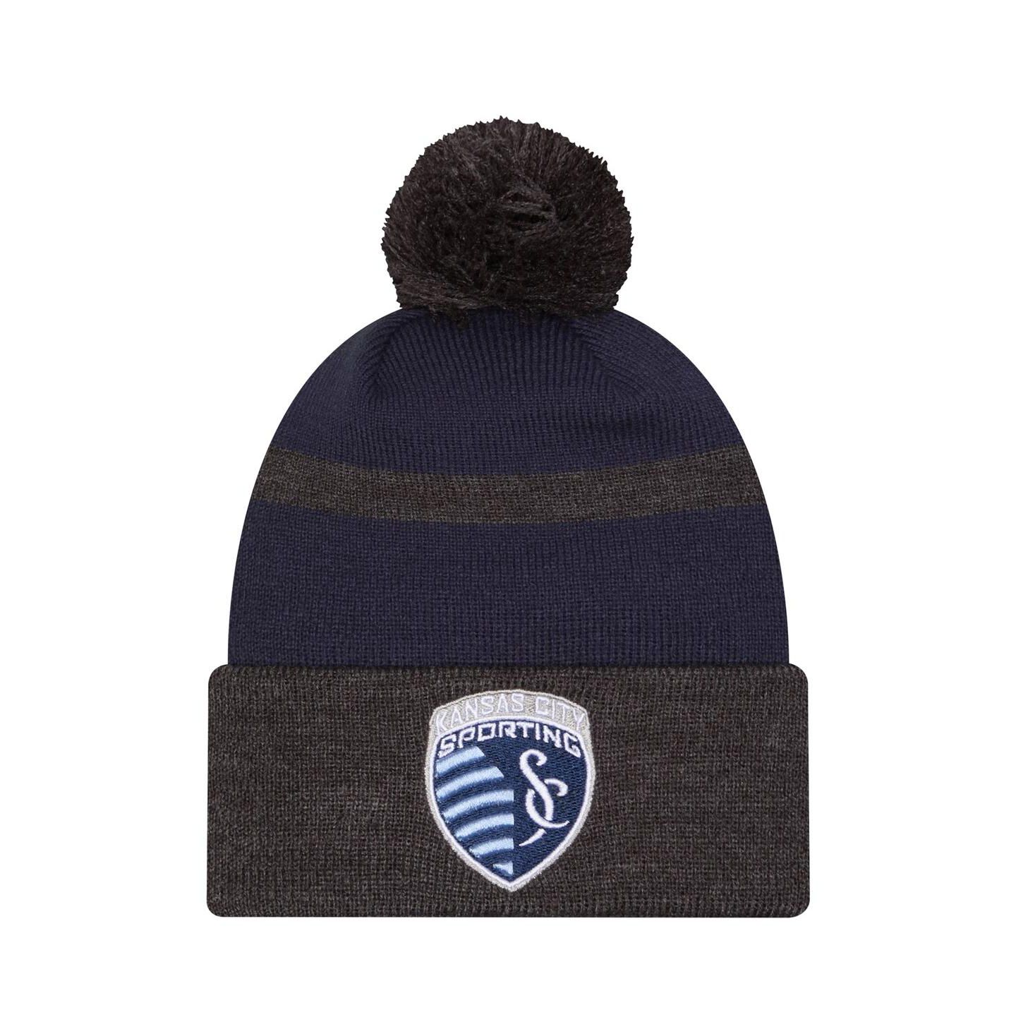 Мужская шапка New Era Blue Sporting Kansas City 2025 Kickoff Cuffed with Pom Knit Hat — фото 1